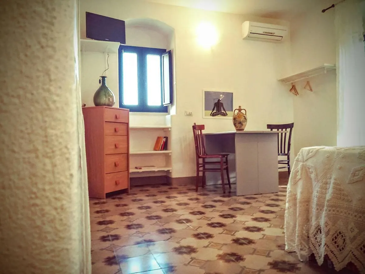 Agliastrello Rooms Noto 0*,  Italia